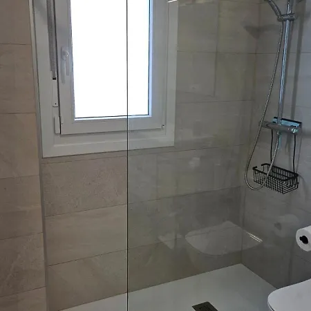 Acogedor Y Moderno En *